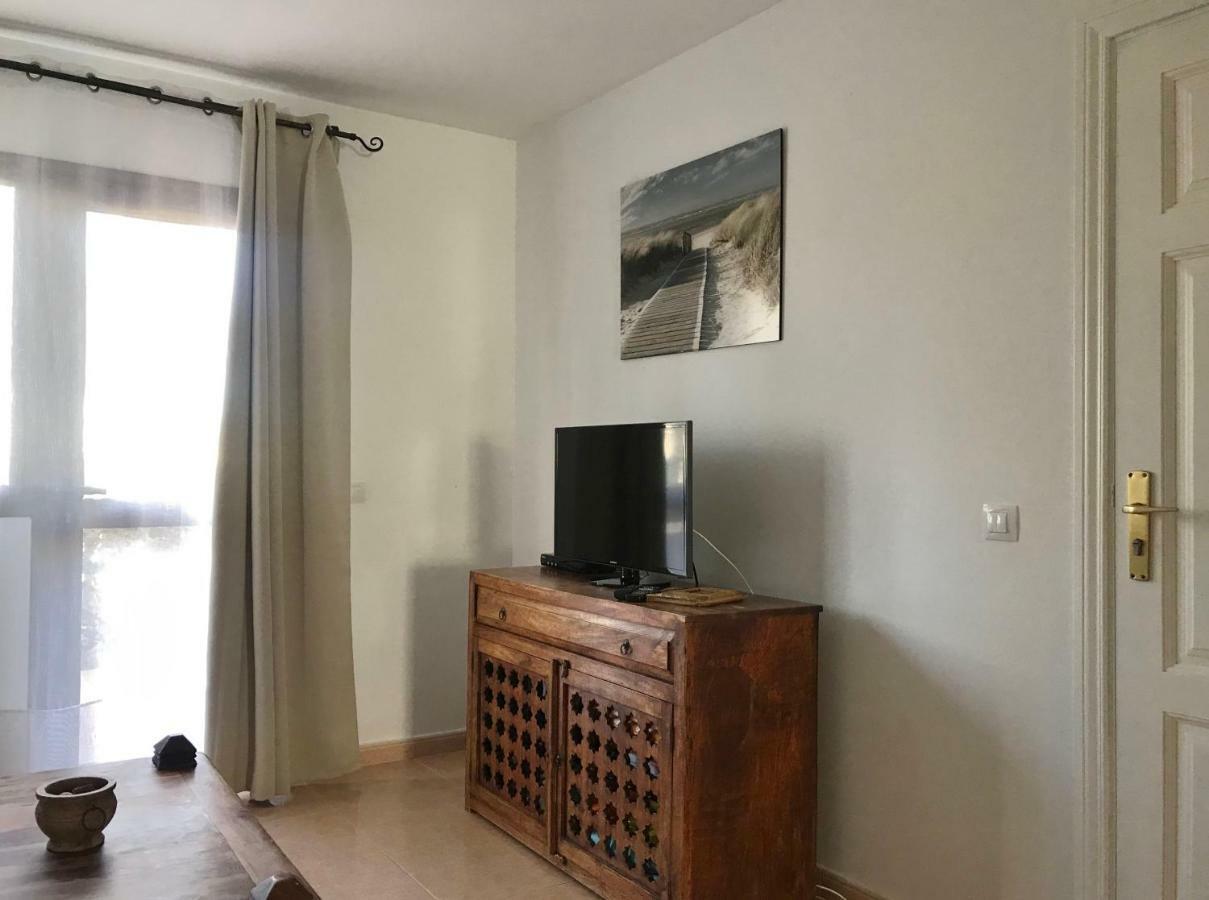 My Pretty Home - Lovely And Spacious Surrounded By Tropical Gardens - Private Covered And Uncovered Terrace - Pool - Parking - Free Fibre Optic Internet Corralejo Exteriör bild
